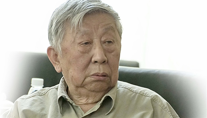 闫肃 封面.jpg