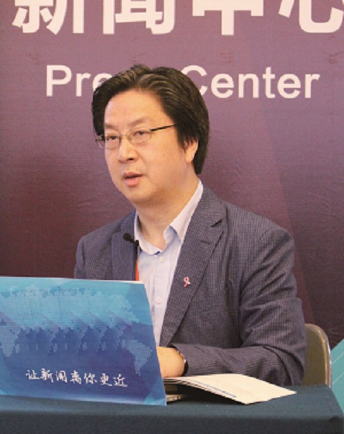 江泽飞.jpg