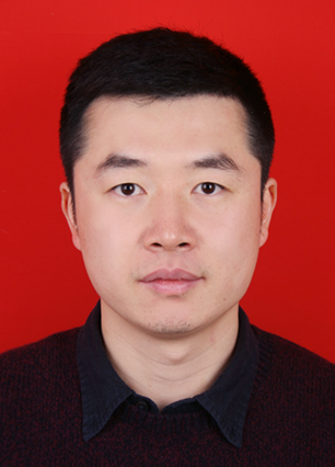 专家照片.png