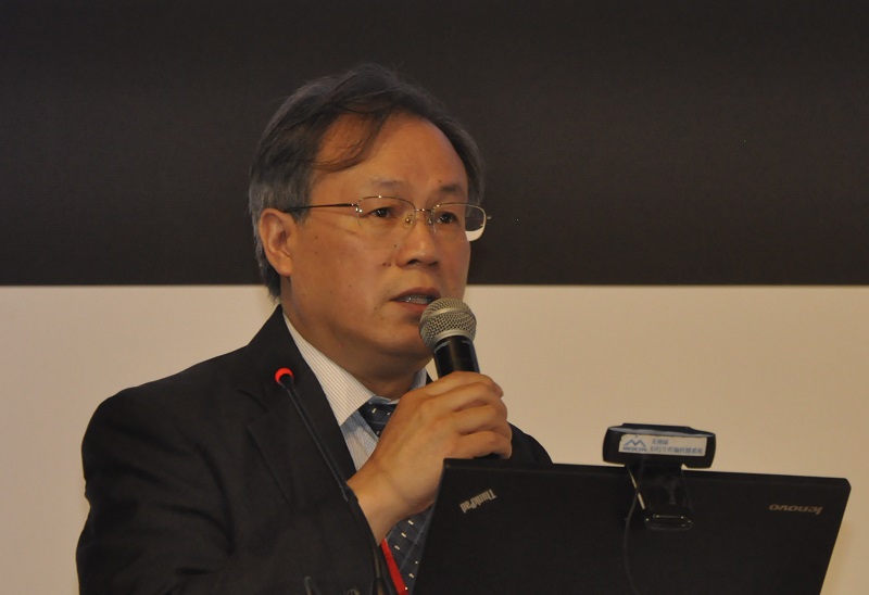 谢启麟教授.JPG
