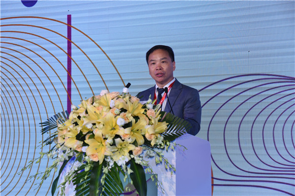 潘宏铭教授.jpg