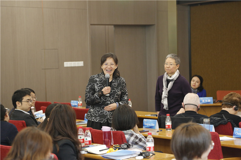 韩彤妍回答提问.jpg