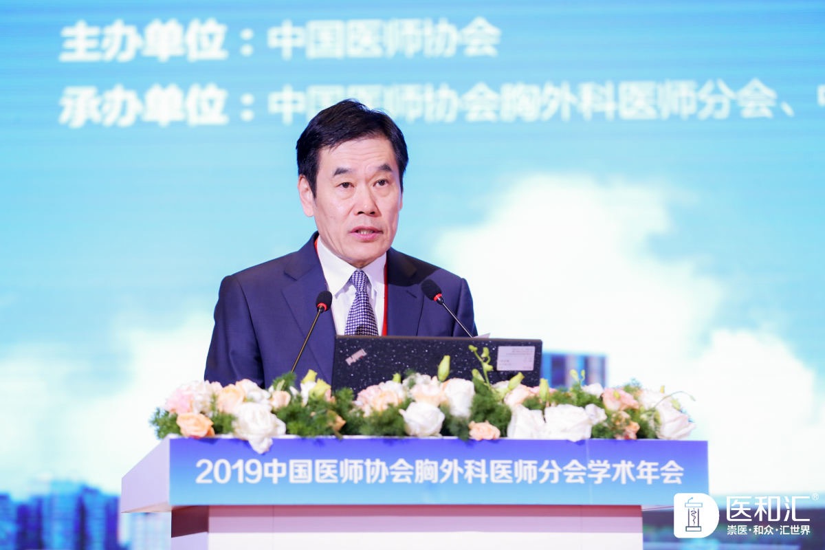 赫捷 院士2.jpg