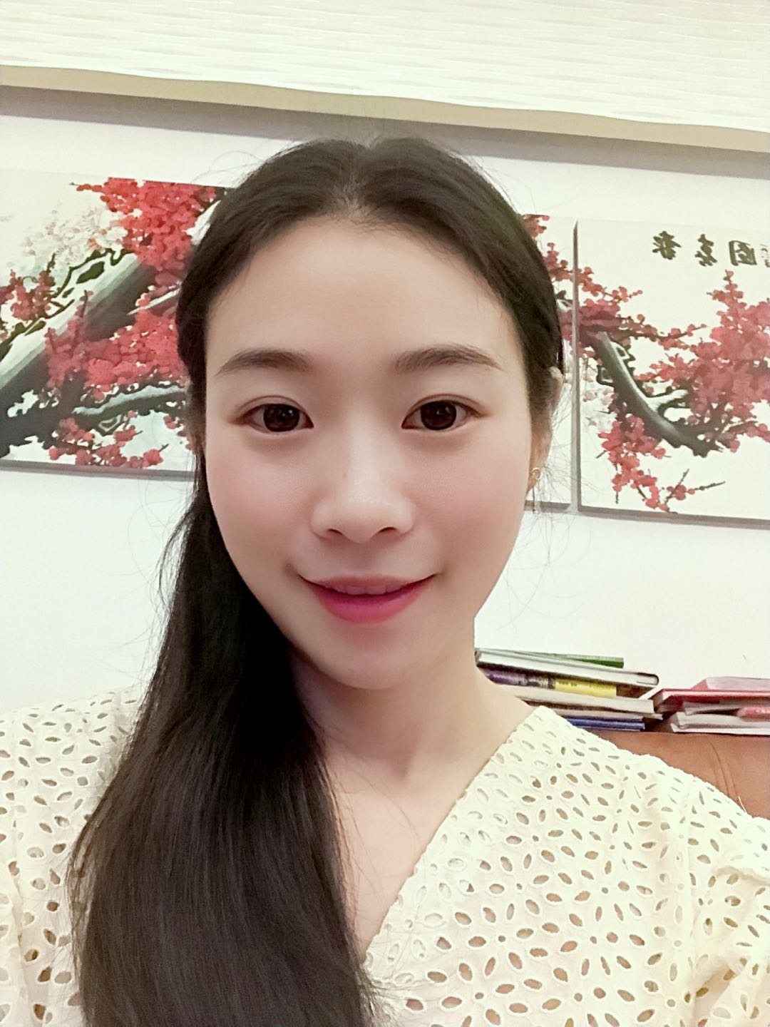 长发时的谢惠芳护士.jpg