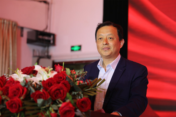 杨局长_副本.jpg