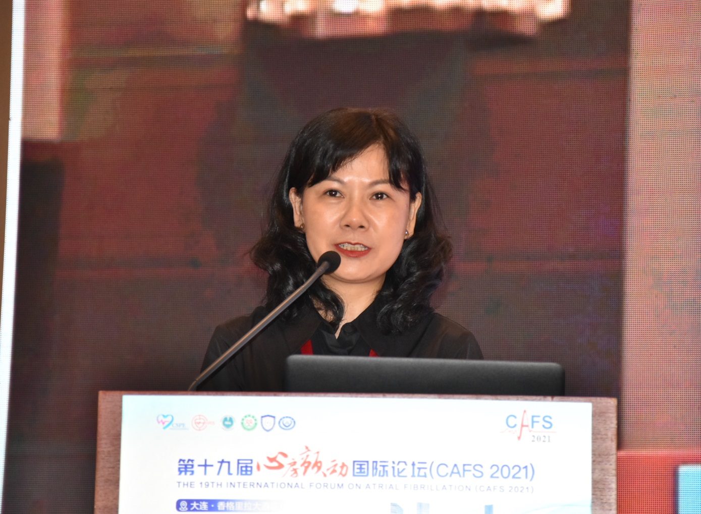薛玉梅.jpg