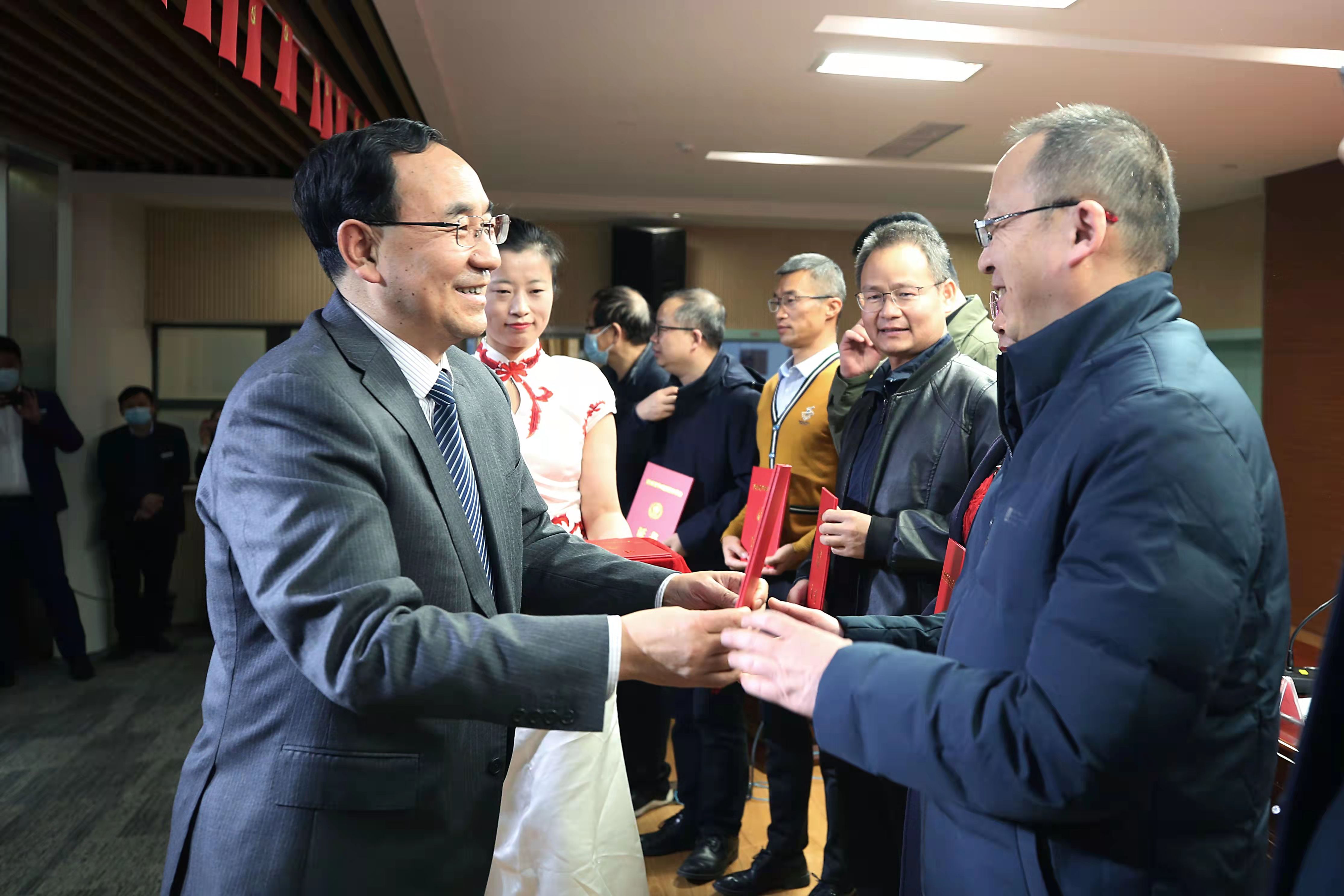 微信图片_20211213093704.jpg