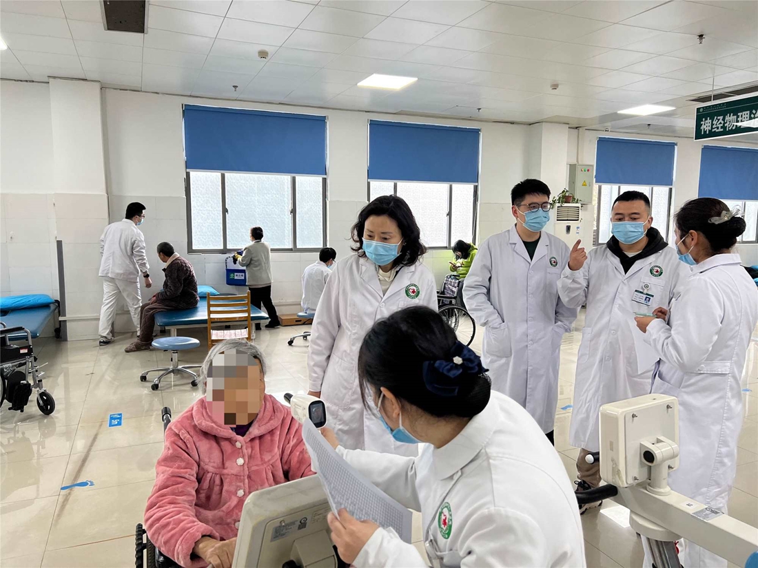 绵竹市人民医院：开启“人脸识别”监管模式__让医保更安全.jpg