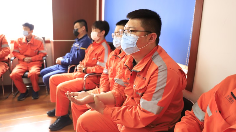 2不拼图_副本.jpg