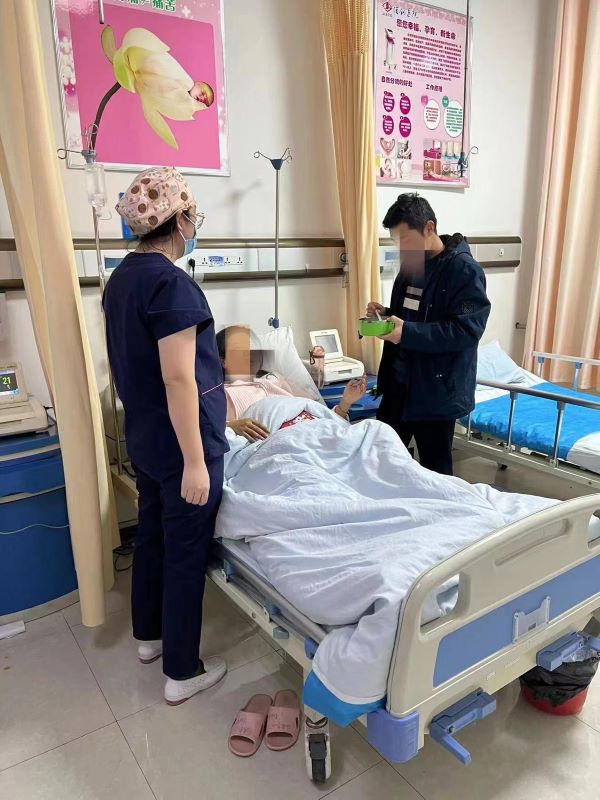 【提升服务质量 改善患者就医体验】这个冬天有点“暖“酒钢医院妇产科病区多措并举暖人心（3）.jpg