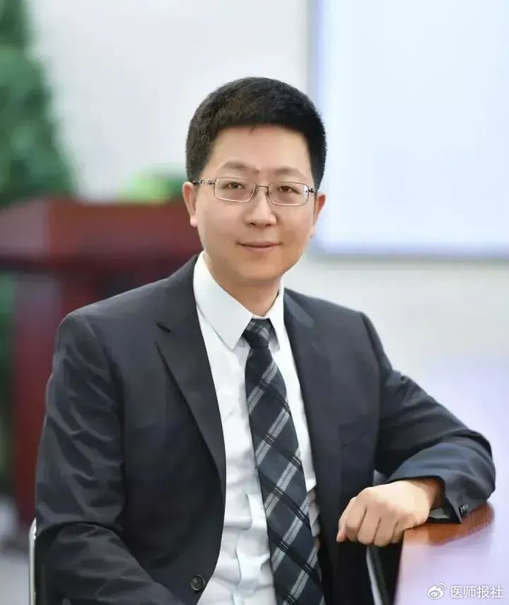 9d3922cbly4hnjy0bqdffj20k00nr3zh.jpg