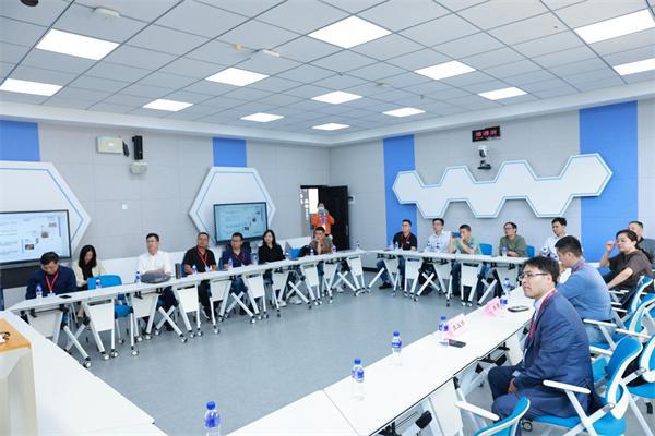 下载 (10).jpg