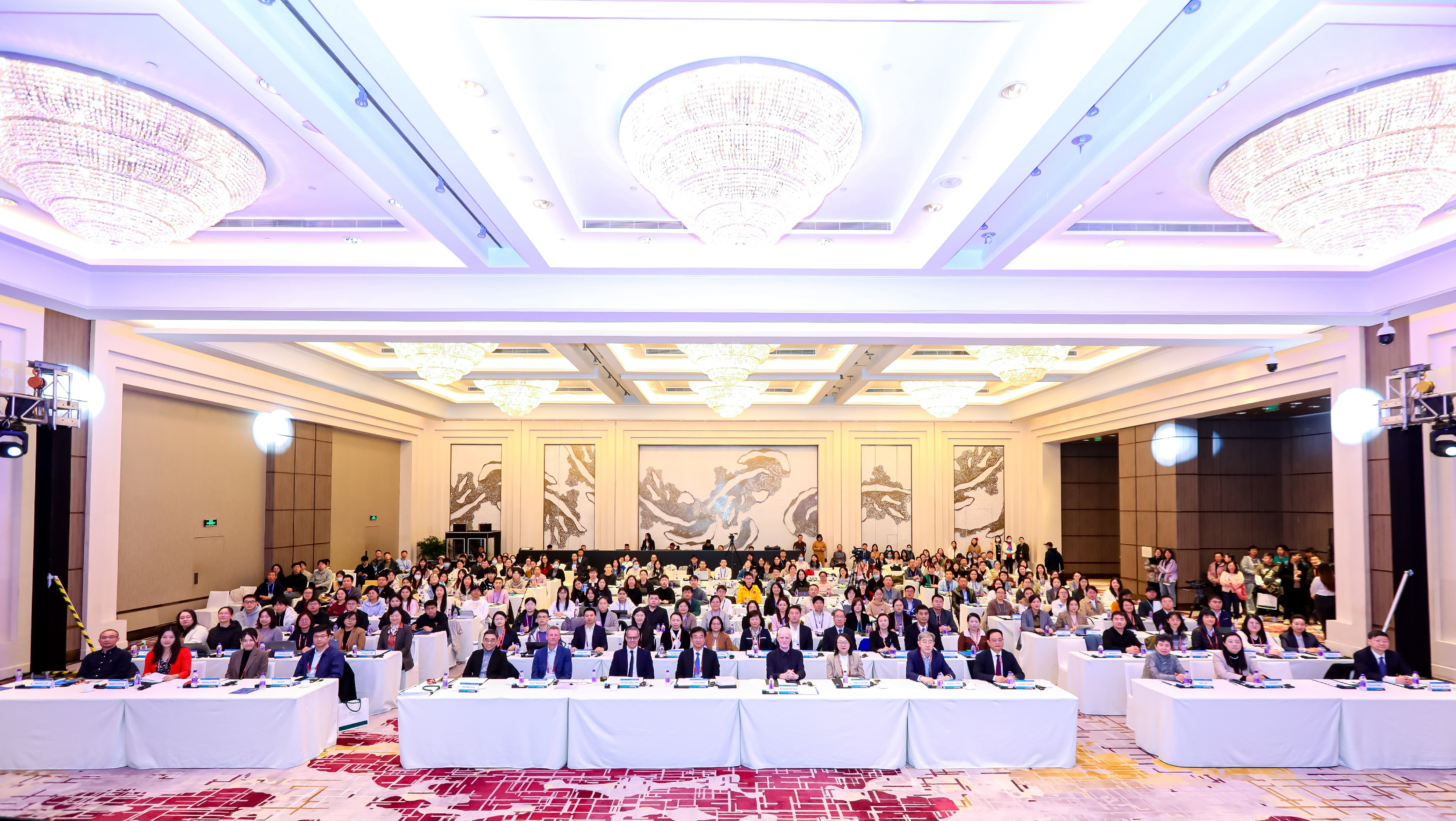 会场大合影_副本.jpg