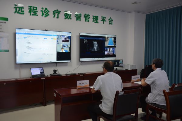县医院专家为各镇分院提供远程诊断服务_proc.jpg